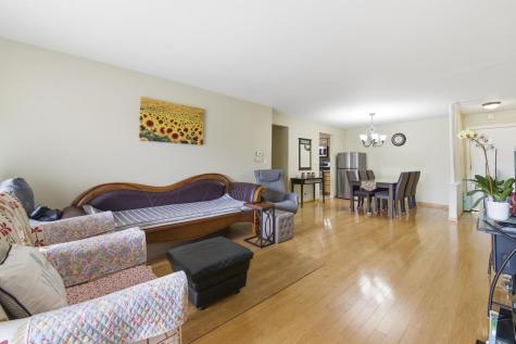 2100 Valencia Drive Northbrook IL 60062