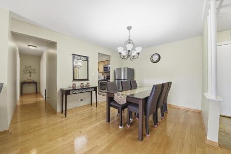 2100 Valencia Drive Northbrook IL 60062
