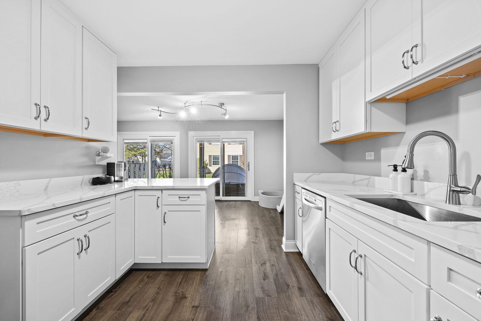 2153 Lancaster Circle Naperville IL 60565