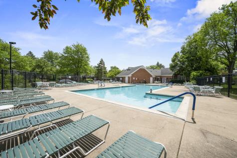 1309 Nutmeg Court Mount Prospect IL 60056