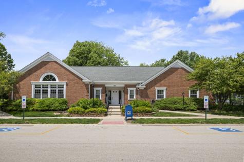 1309 Nutmeg Court Mount Prospect IL 60056