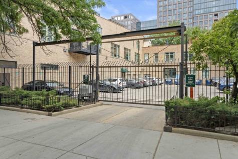 1017 West Washington Boulevard Chicago IL 60607