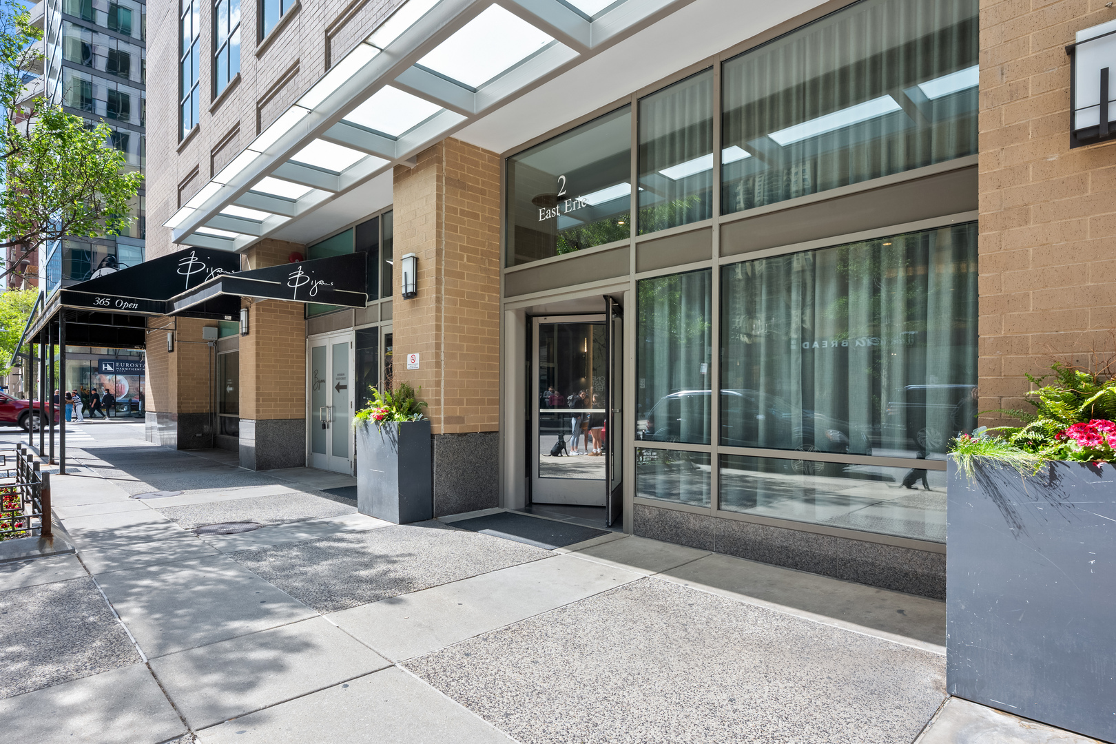 2 East Erie Street Chicago IL 60611