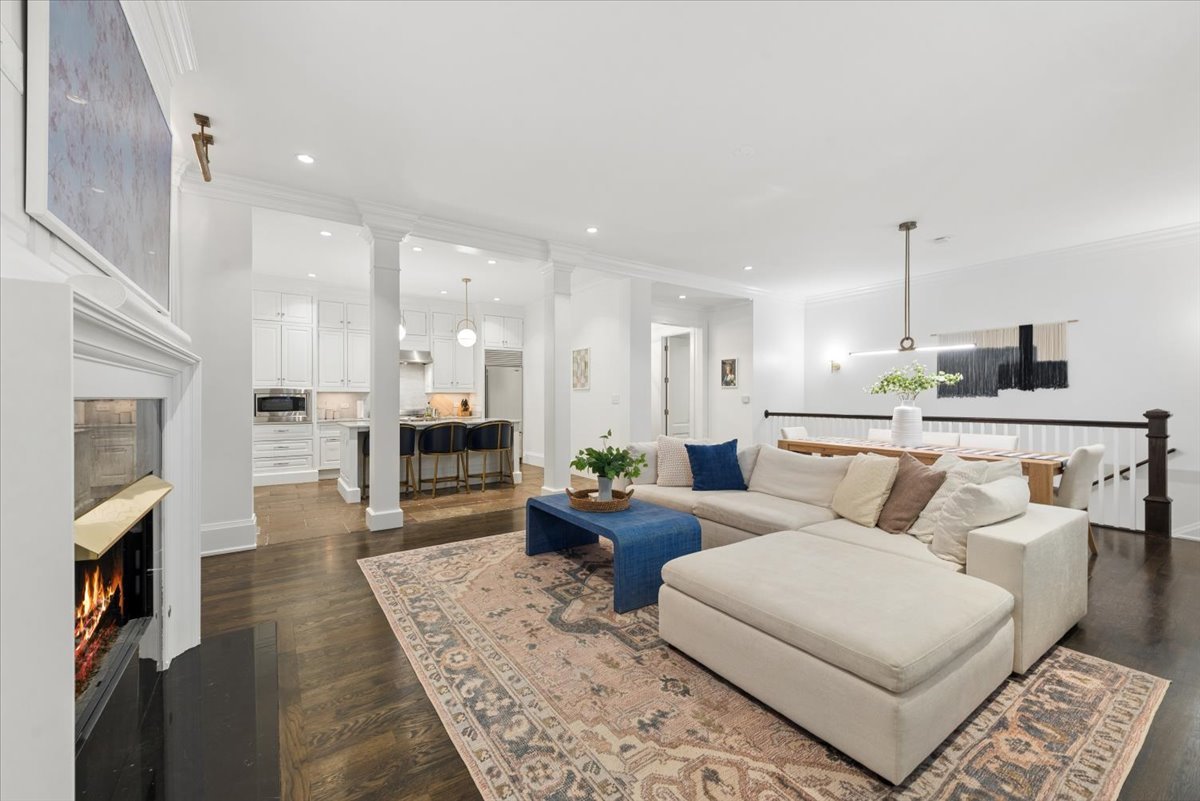 1919 North Sheffield Avenue Chicago IL 60614