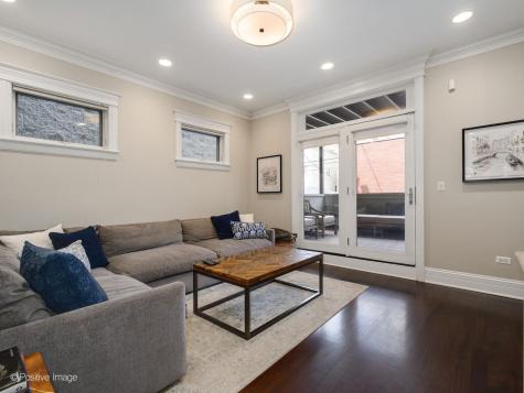 2718 North Wayne Avenue Chicago IL 60614