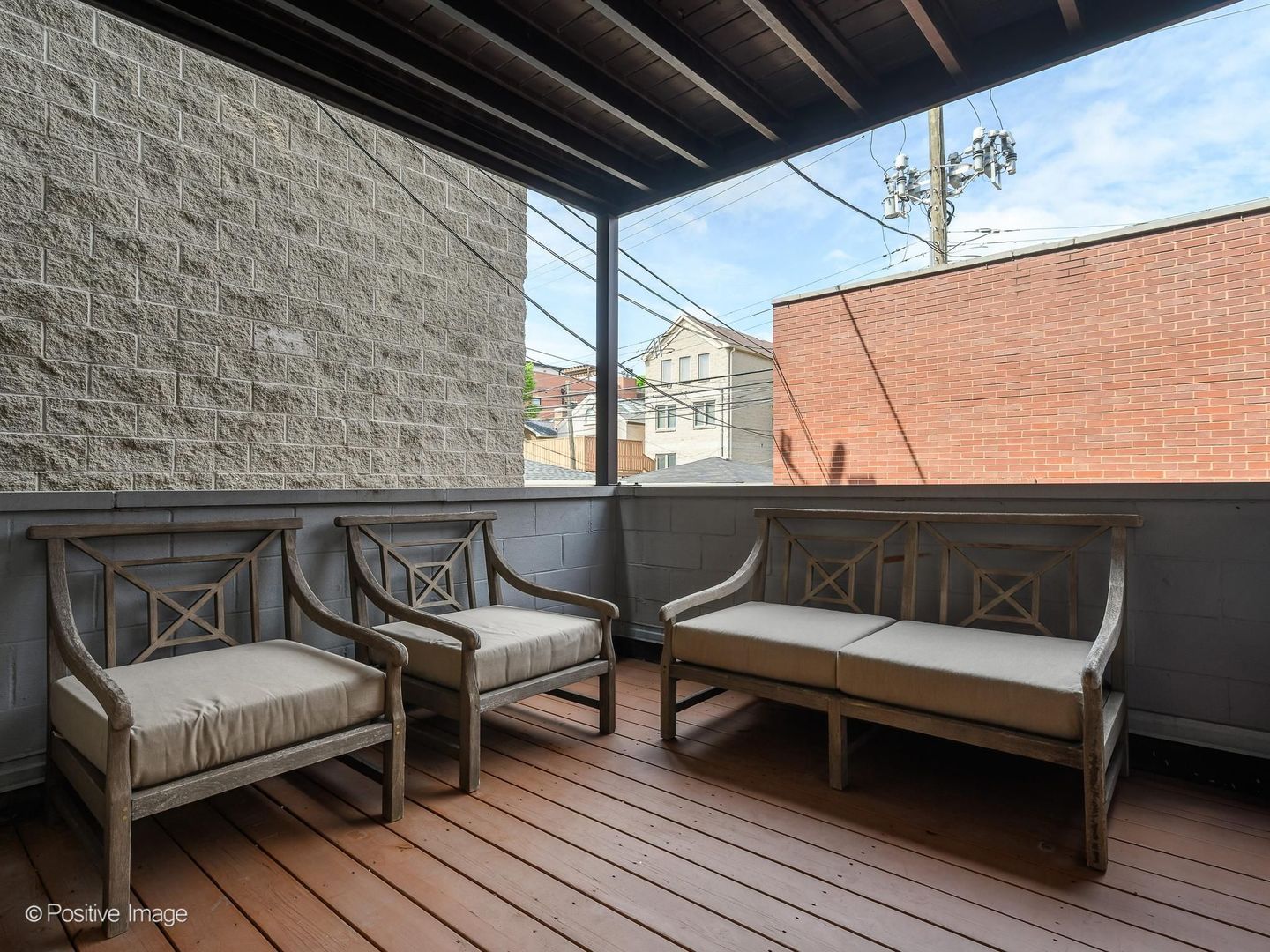 2718 North Wayne Avenue Chicago IL 60614
