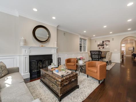 2718 North Wayne Avenue Chicago IL 60614