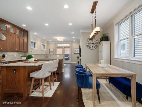 2718 North Wayne Avenue Chicago IL 60614