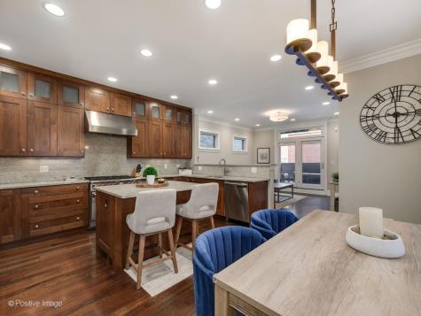 2718 North Wayne Avenue Chicago IL 60614