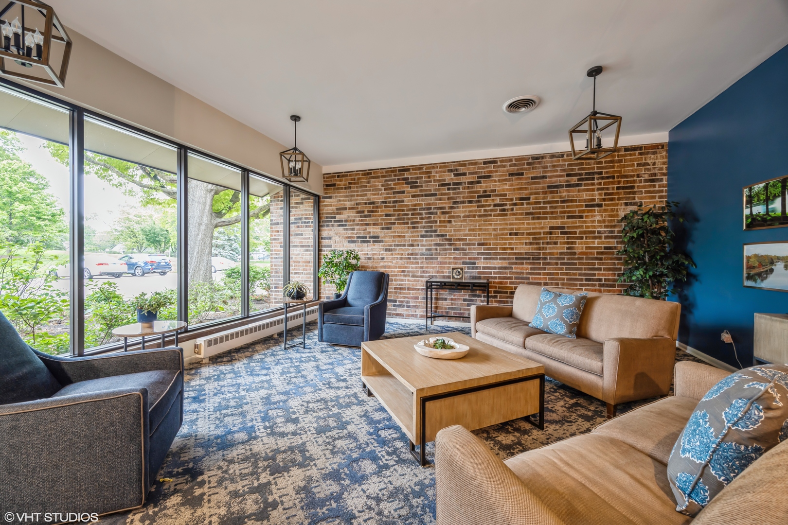 301 Lake Hinsdale Drive Willowbrook IL 60527