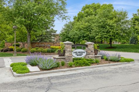 301 Lake Hinsdale Drive Willowbrook IL 60527