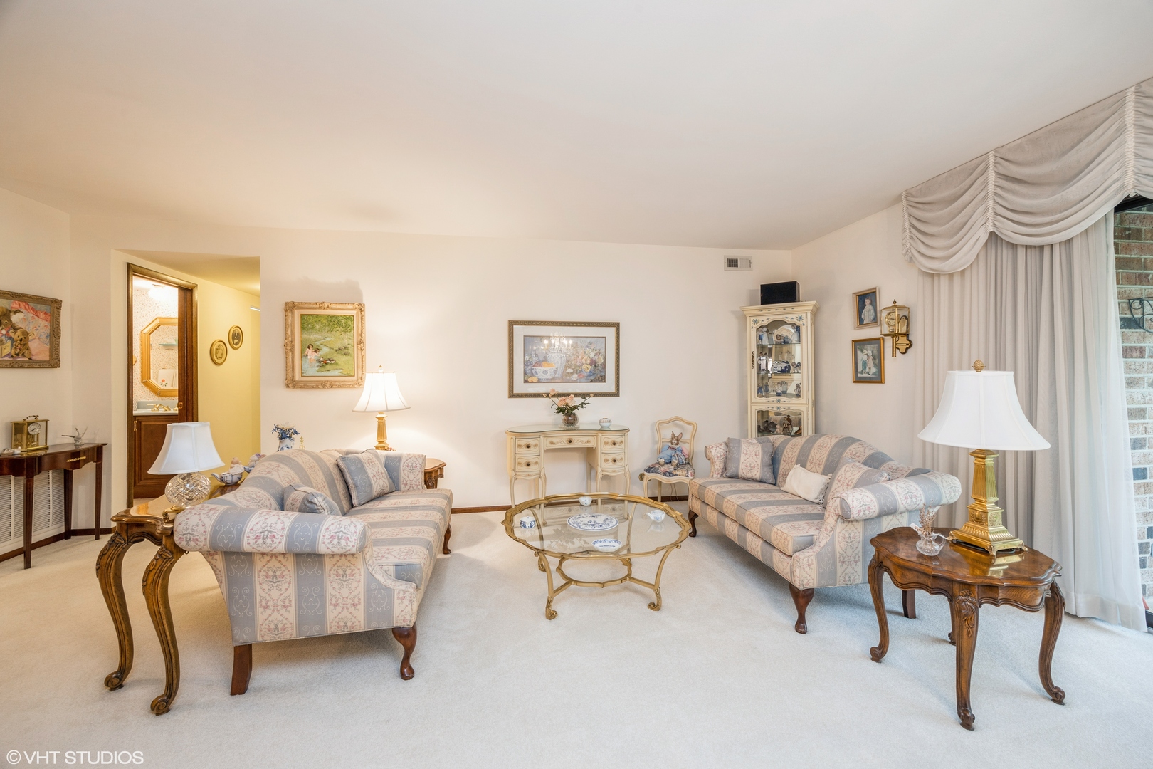 301 Lake Hinsdale Drive Willowbrook IL 60527