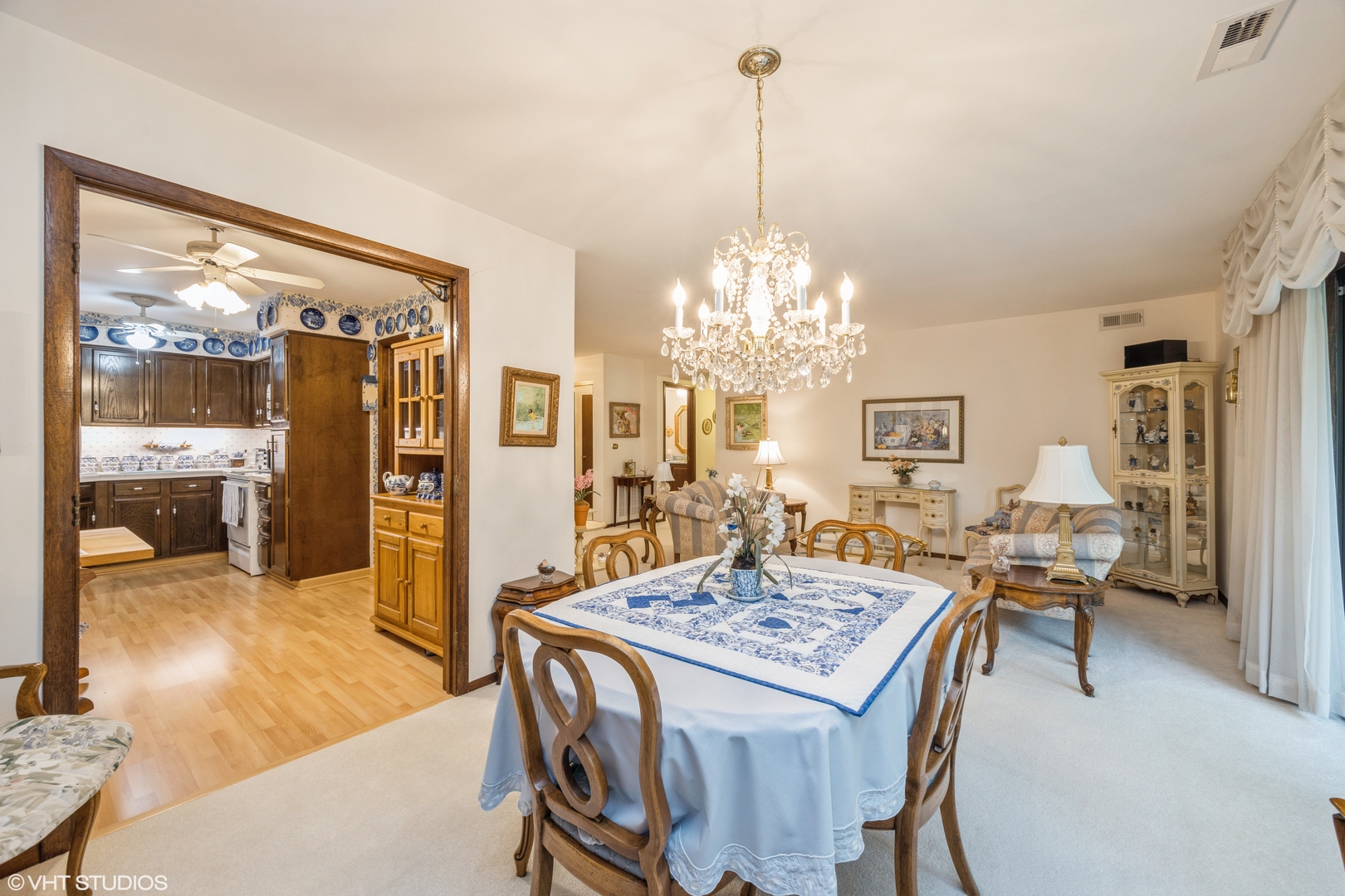 301 Lake Hinsdale Drive Willowbrook IL 60527