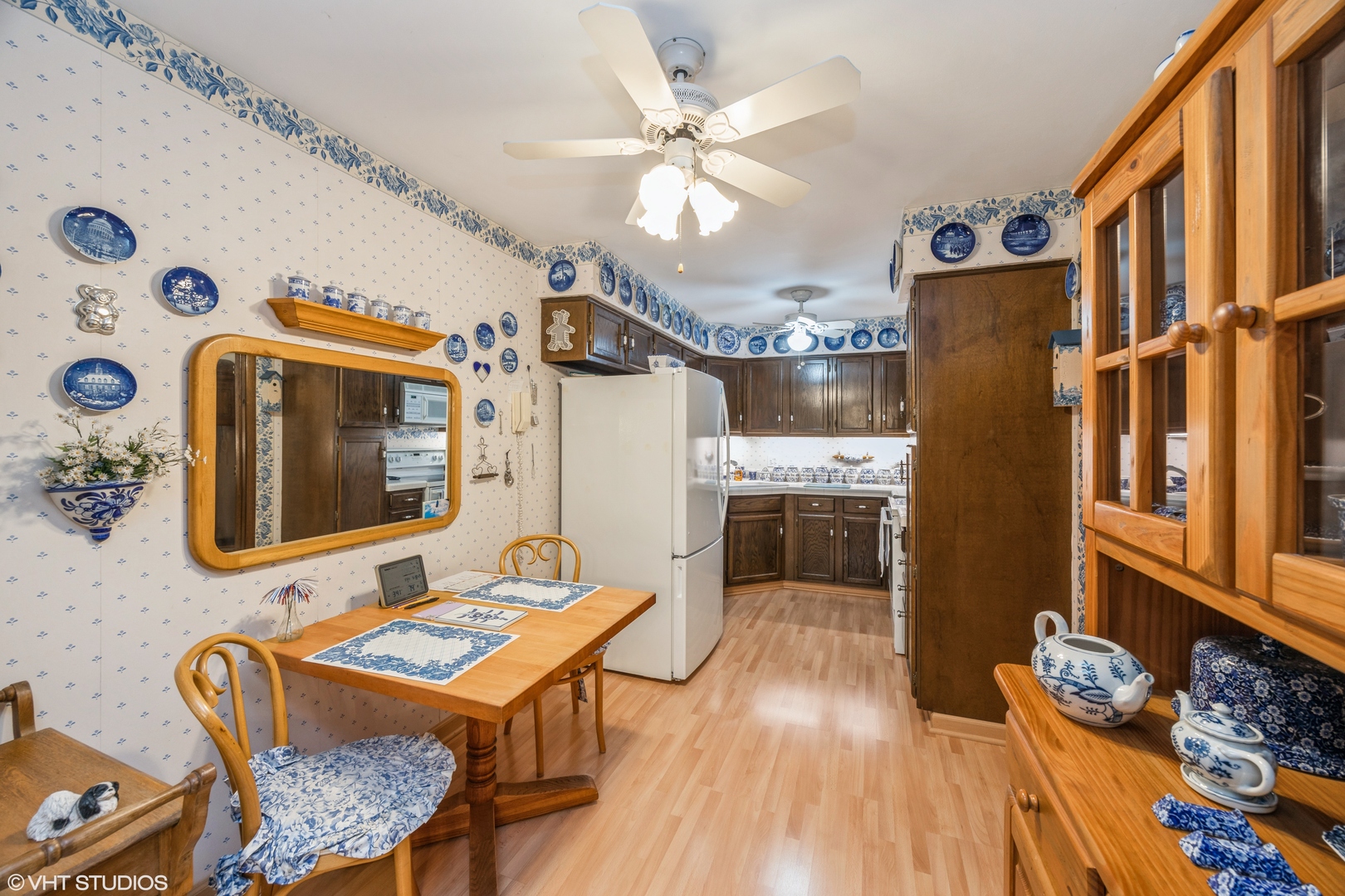 301 Lake Hinsdale Drive Willowbrook IL 60527