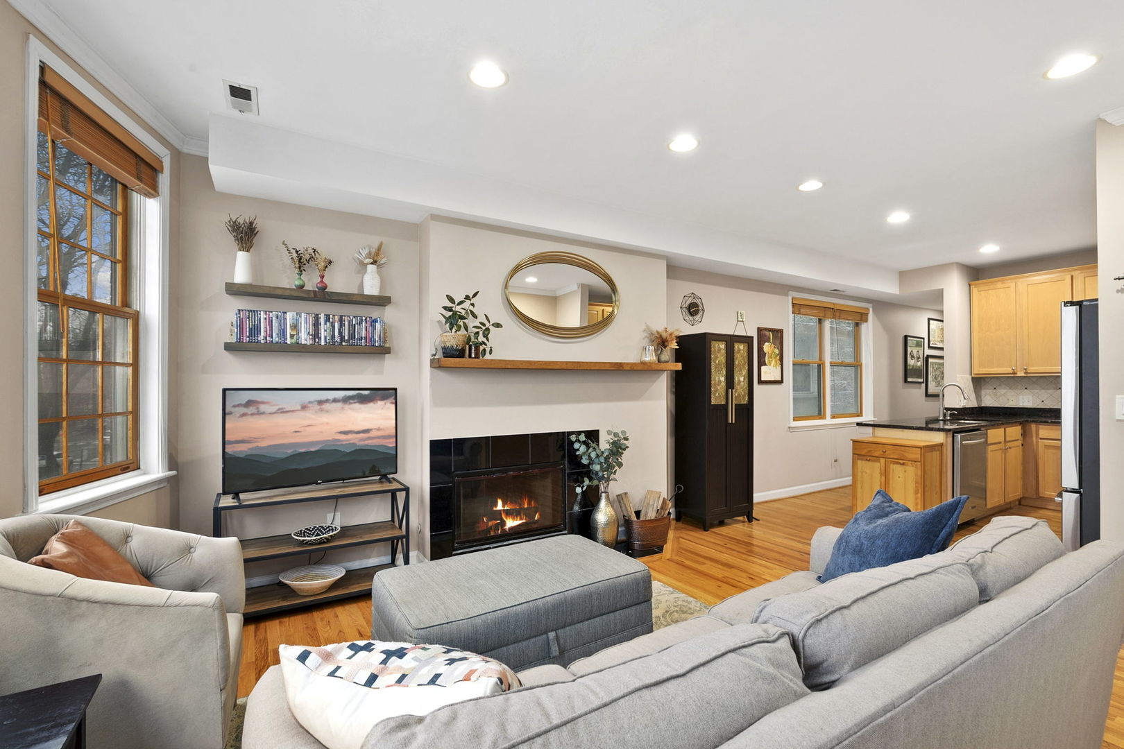 3318 North Damen Avenue Chicago IL 60618