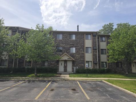 12 Parkside Court Vernon Hills IL 60061