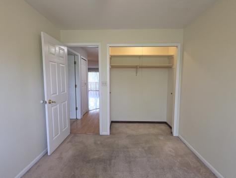 12 Parkside Court Vernon Hills IL 60061