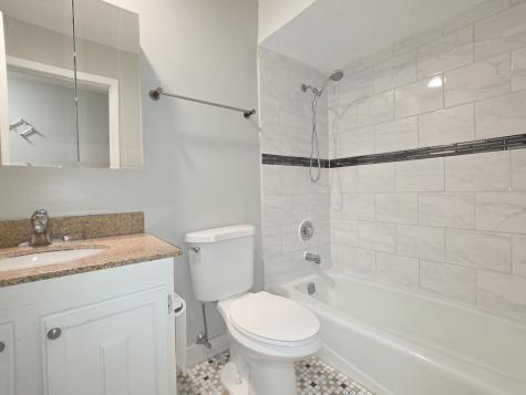 12 Parkside Court Vernon Hills IL 60061