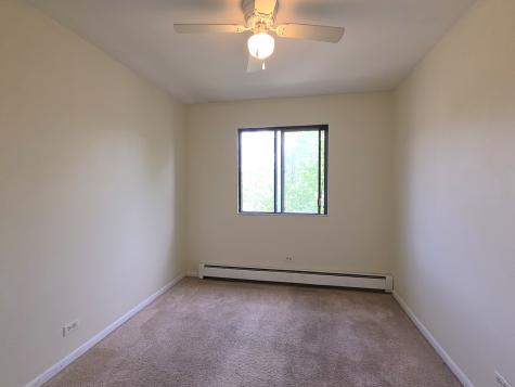 12 Parkside Court Vernon Hills IL 60061