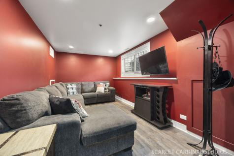 313 Peachtree Court Bolingbrook IL 60440