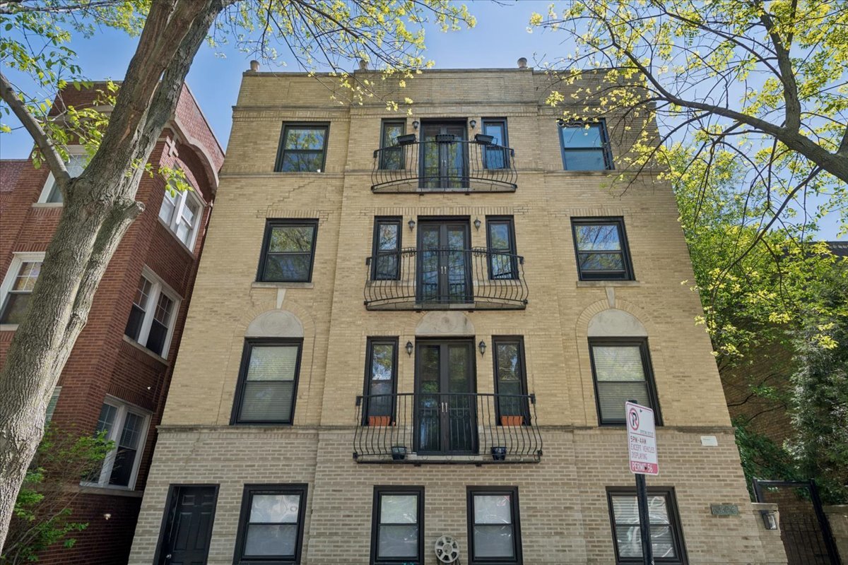 6333 North Glenwood Avenue Chicago IL 60660