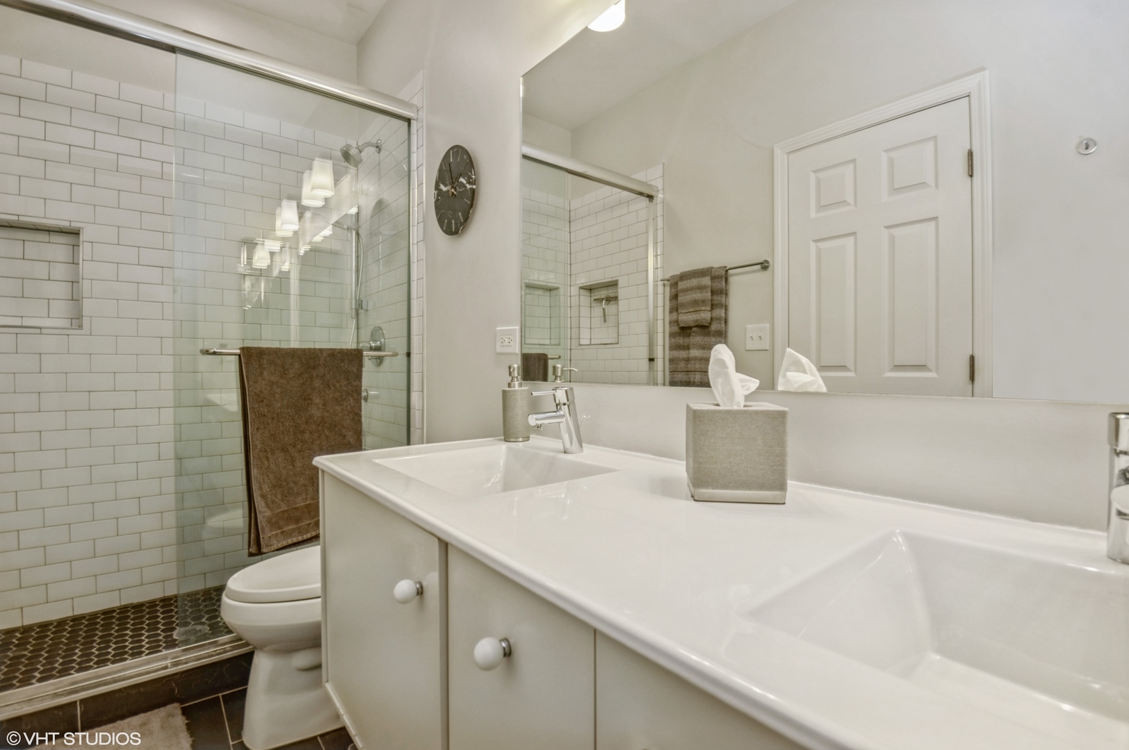 1245 North Orleans Street Chicago IL 60610