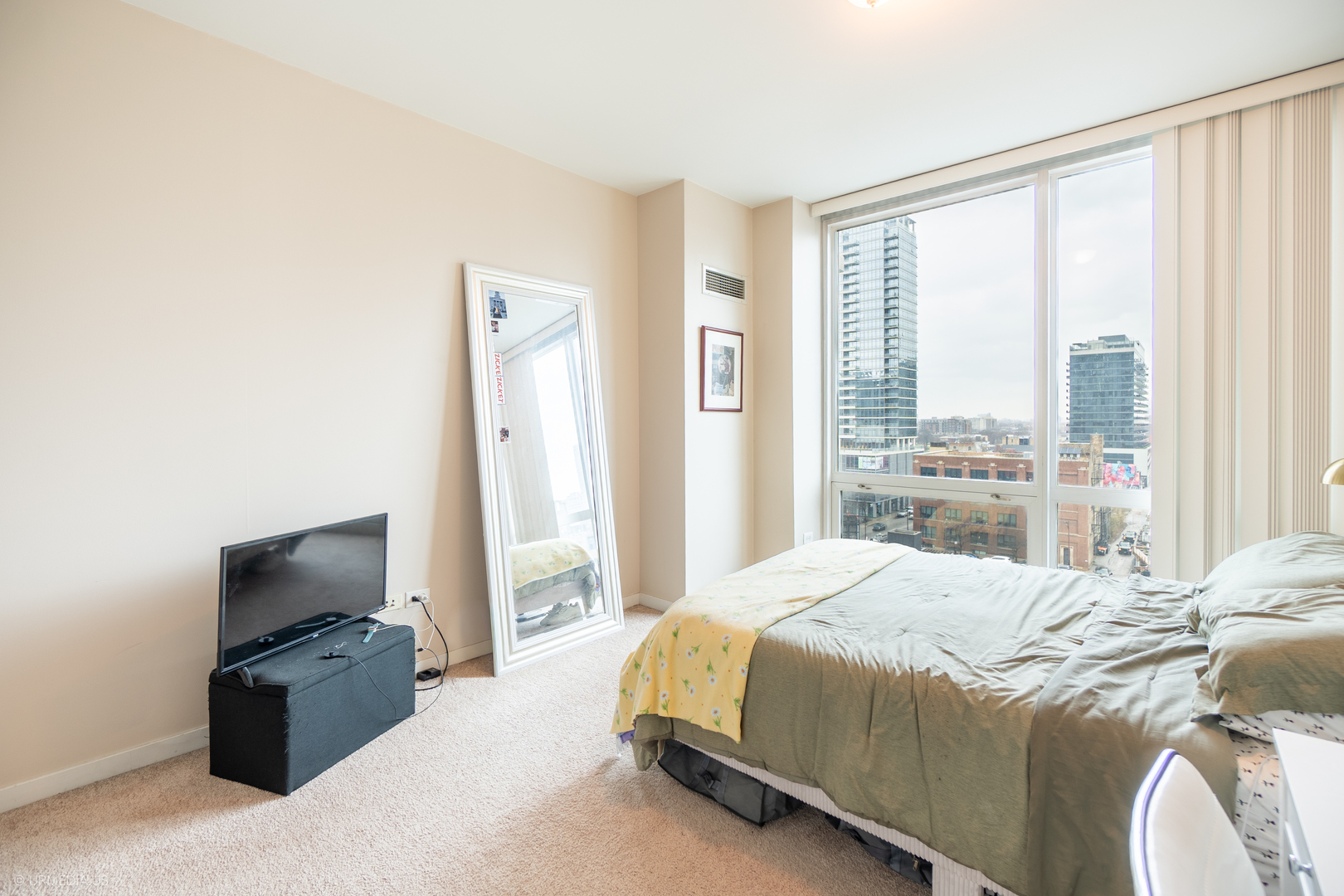 757 North Orleans Street Chicago IL 60654