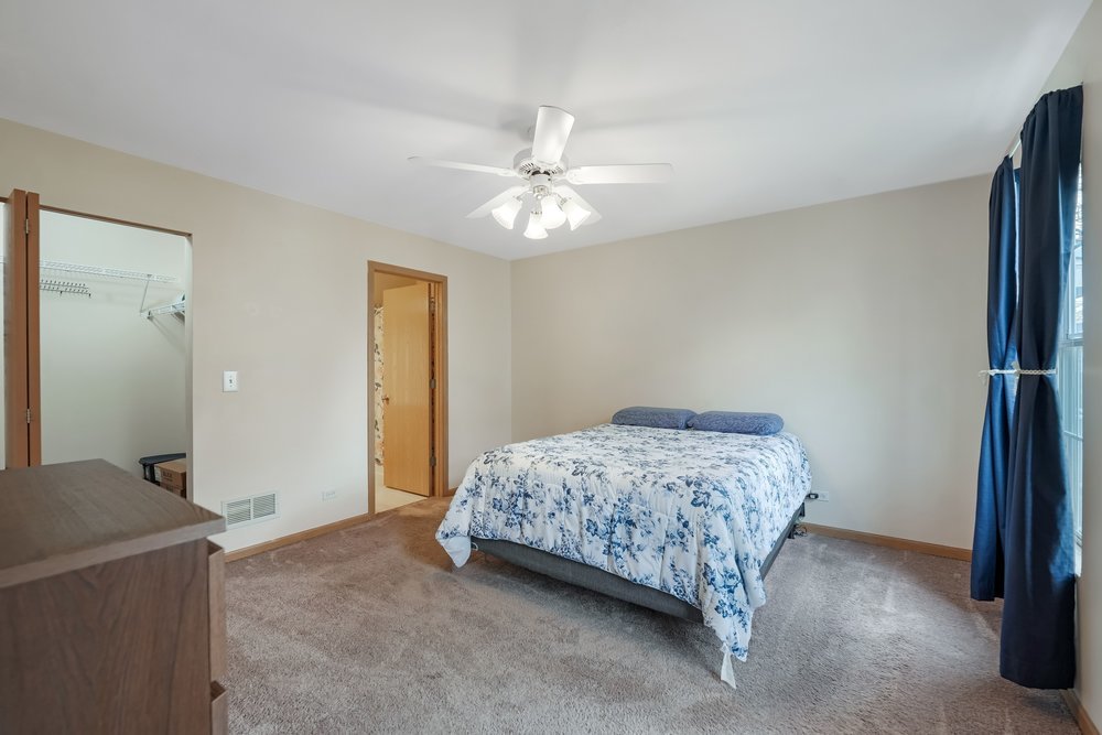 900 Symphony Drive Aurora IL 60504