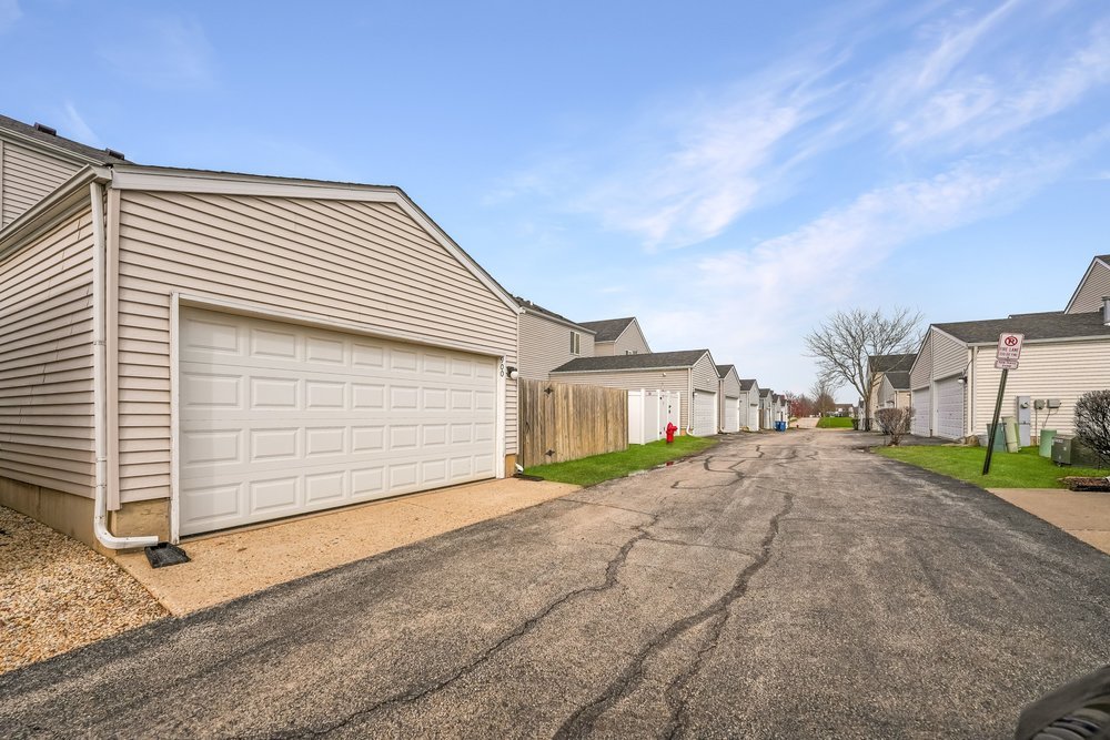 900 Symphony Drive Aurora IL 60504