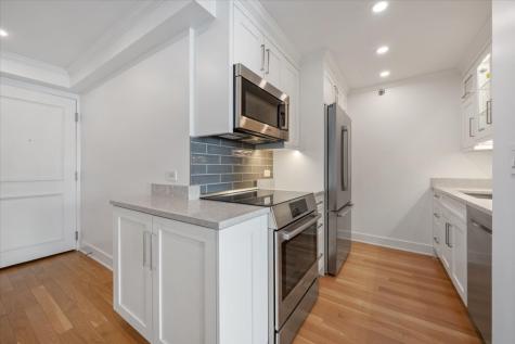 1250 North Dearborn Parkway Chicago IL 60610