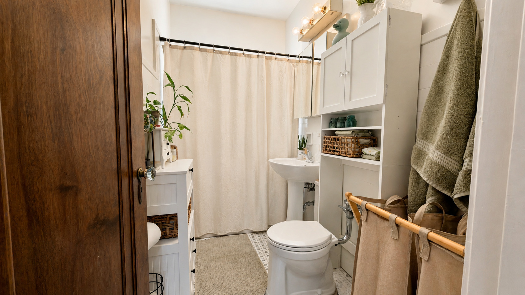 6201 North Oakley Avenue Chicago IL 60659