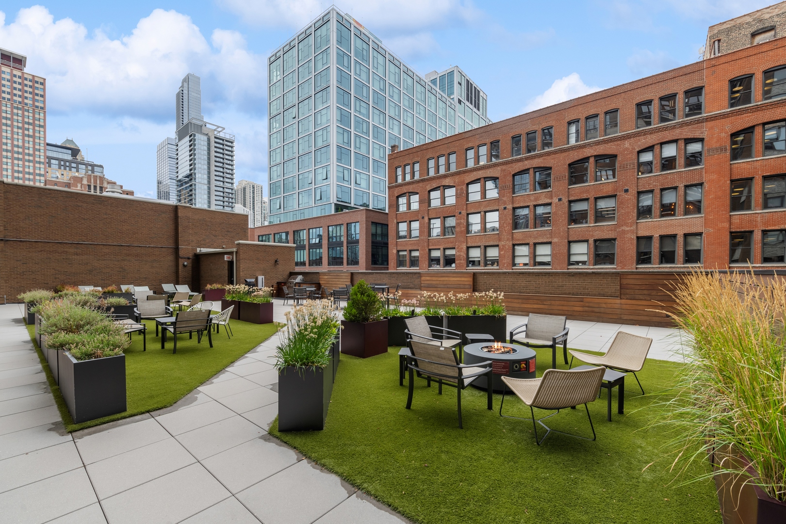849 North Franklin Street Chicago IL 60610