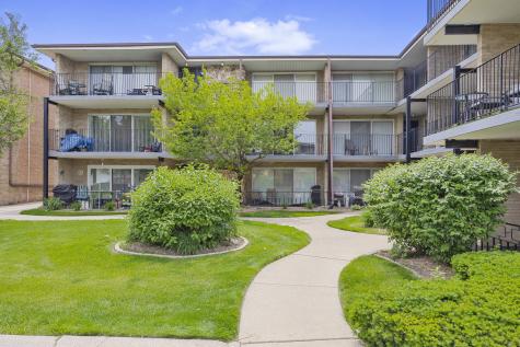 3175 West 115 Street Merrionette Park IL 60803