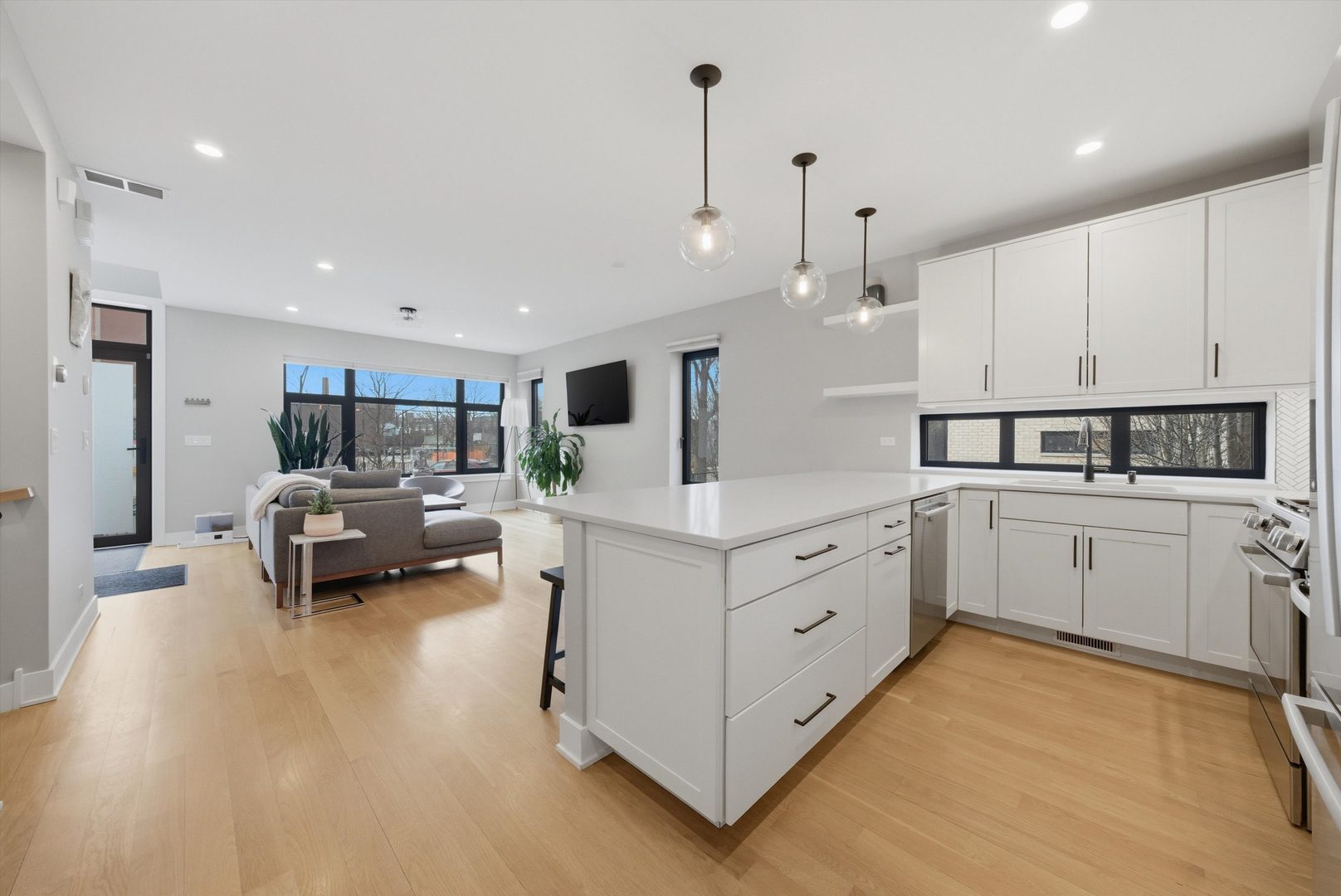 2245 North Rockwell Street Chicago IL 60647
