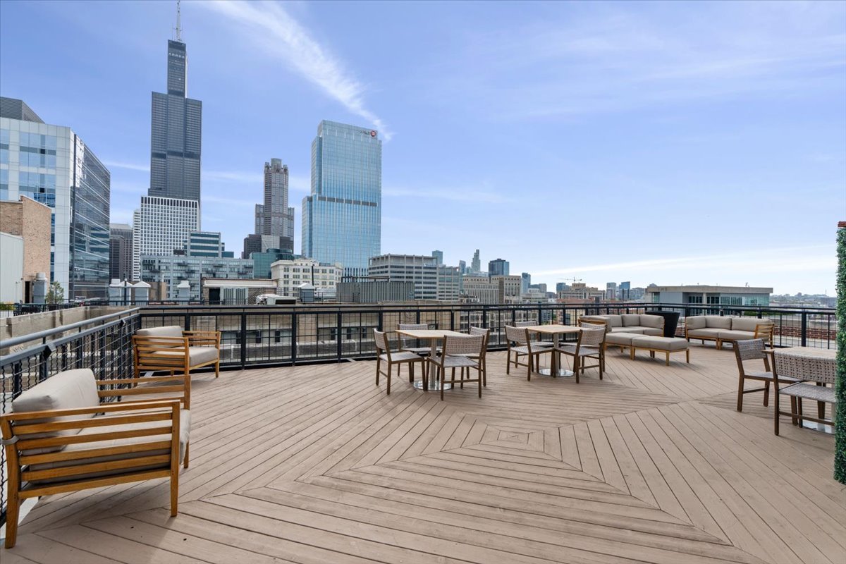 728 West Jackson Boulevard Chicago IL 60661