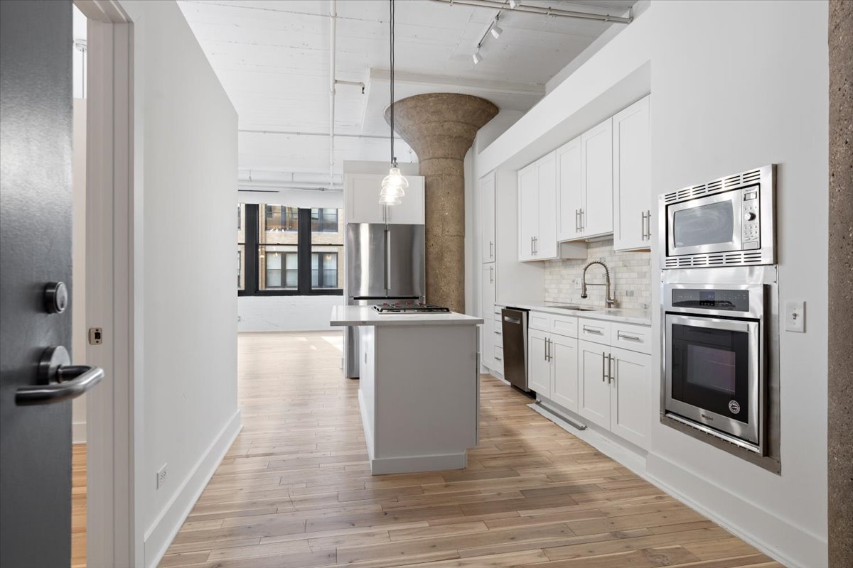 728 West Jackson Boulevard Chicago IL 60661