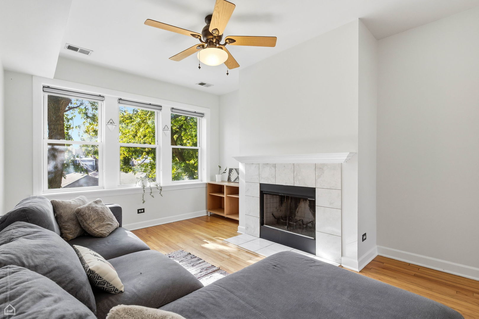 3222 West Berteau Avenue Chicago IL 60618