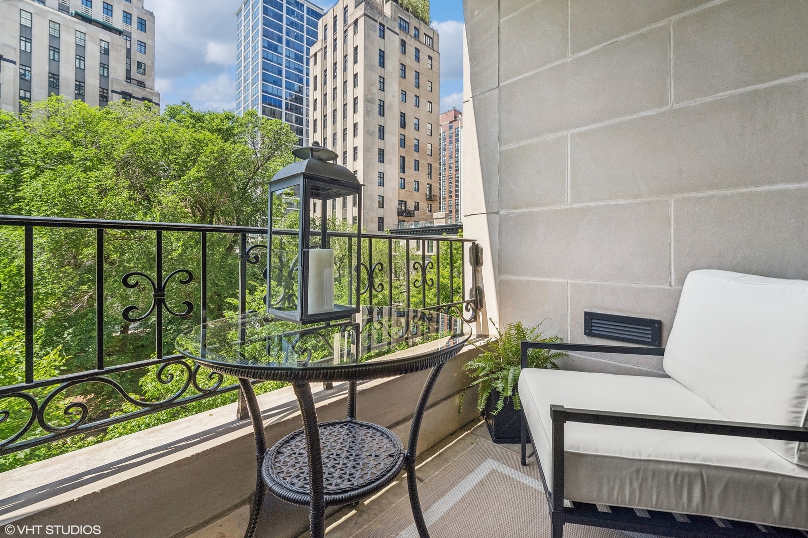 65 East Goethe Street Chicago IL 60610