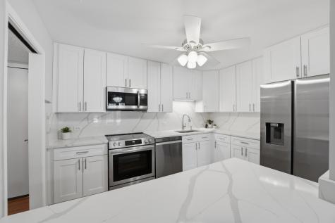 520 Biesterfield Road Elk Grove Village IL 60007
