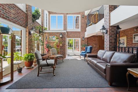 520 Biesterfield Road Elk Grove Village IL 60007