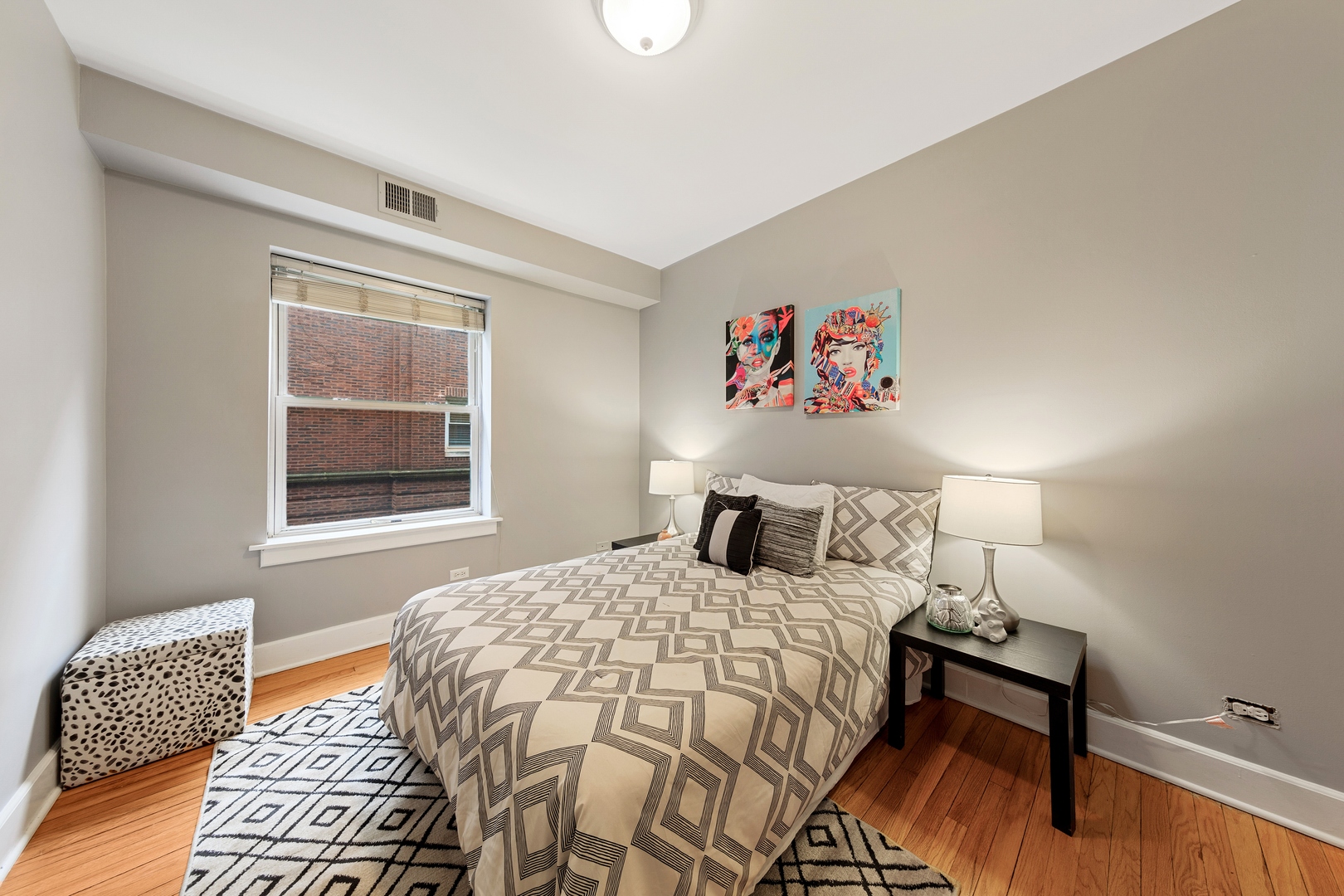 3458 North Janssen Avenue Chicago IL 60657