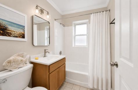 3458 North Janssen Avenue Chicago IL 60657