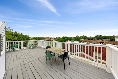 3458 North Janssen Avenue Chicago IL 60657