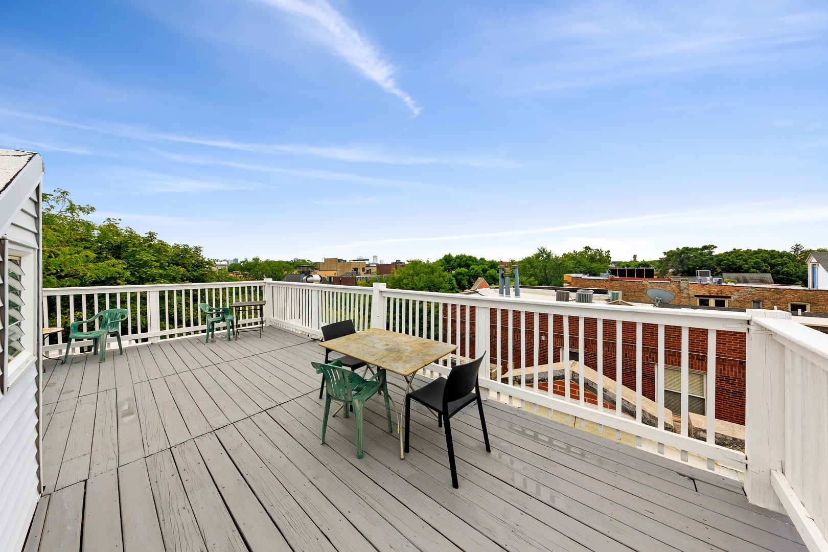 3458 North Janssen Avenue Chicago IL 60657