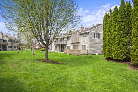 213 Winding Oak Lane Buffalo Grove IL 60089