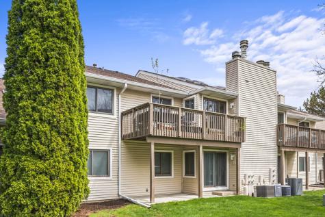 213 Winding Oak Lane Buffalo Grove IL 60089
