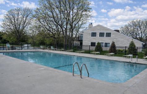 213 Winding Oak Lane Buffalo Grove IL 60089