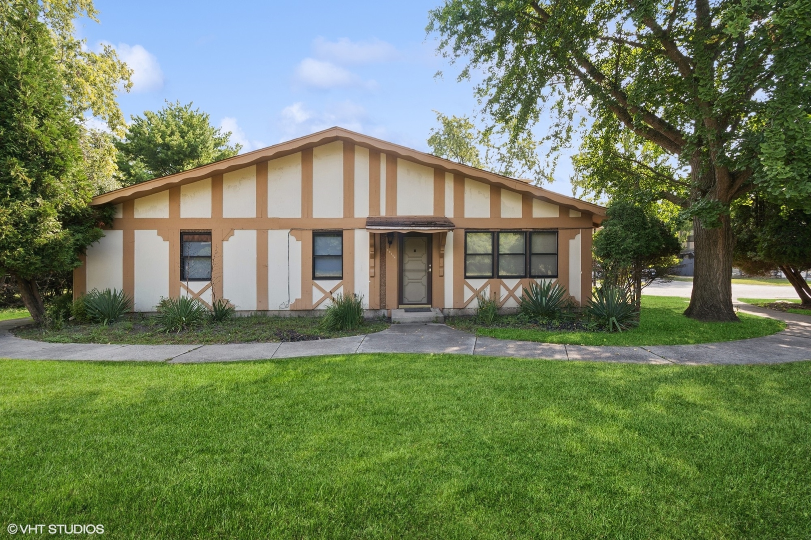 19128 South Pine Drive Country Club Hills IL 60478