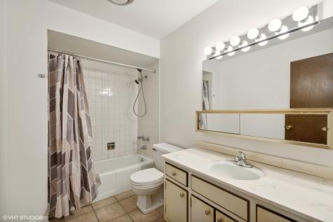 19128 South Pine Drive Country Club Hills IL 60478