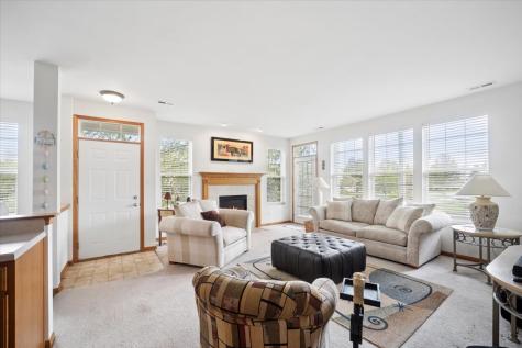 2616 Christie Drive Algonquin IL 60102